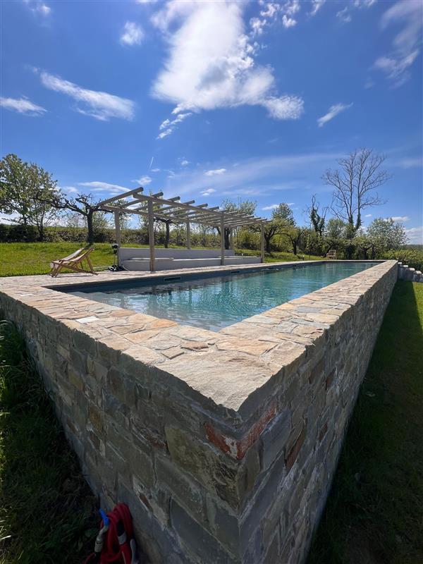 Floor and edge for swimming pool in Natural Langa’s Stone n°42
