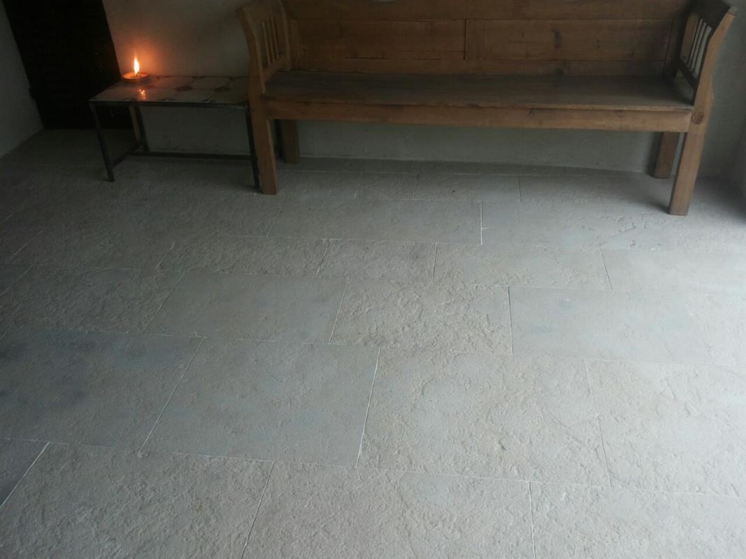 Internal floor in Natural Alpina’s stone n°12