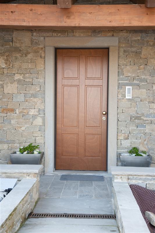 Custom made portal and window border in Natural Stone n°23