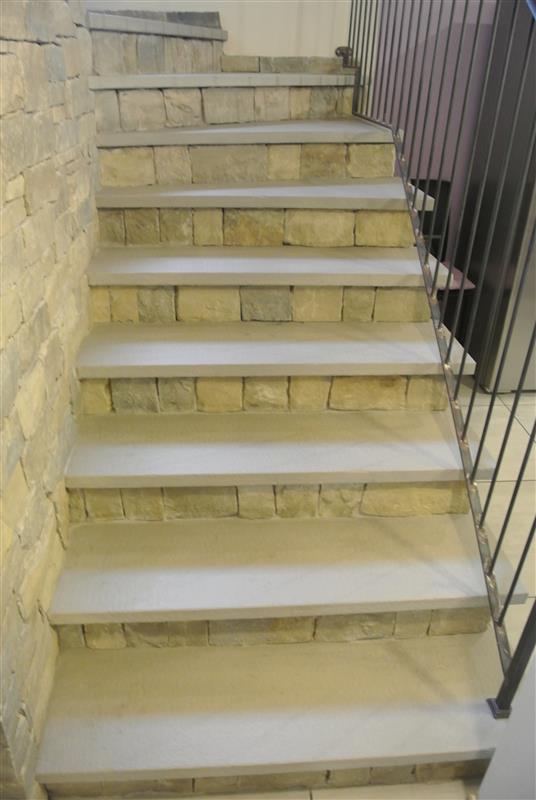 Internal staircase in Natural Alpina’s stone n°15