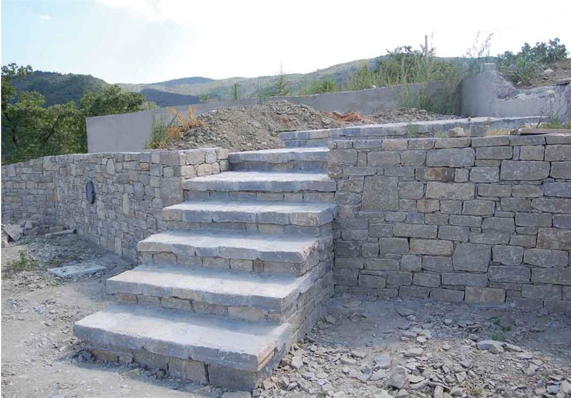 External stairs in Natural Langa’s Stone n°7