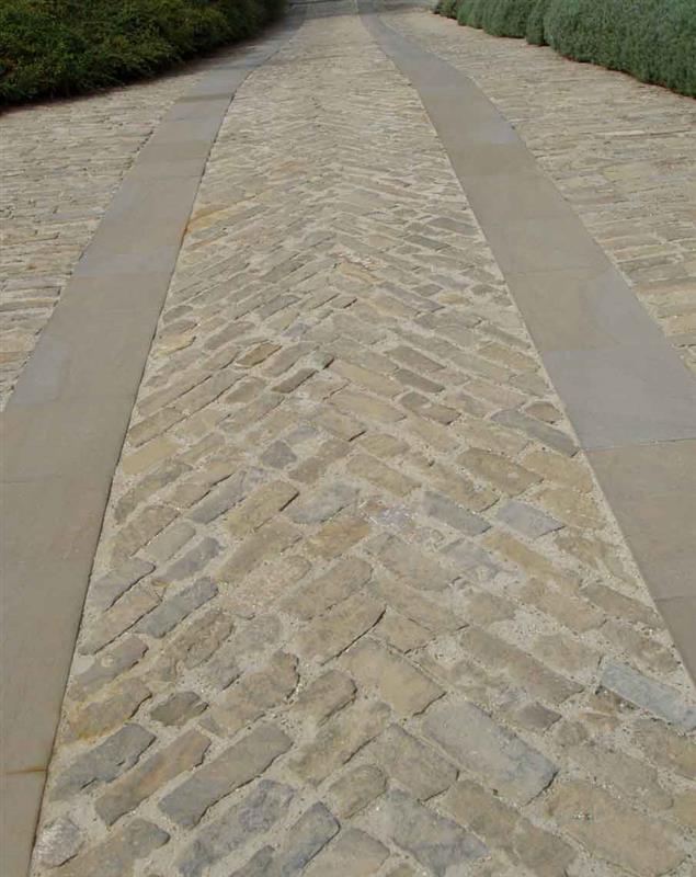 Block pavement named “sternìa” in Natural Langa’s Stone n°4