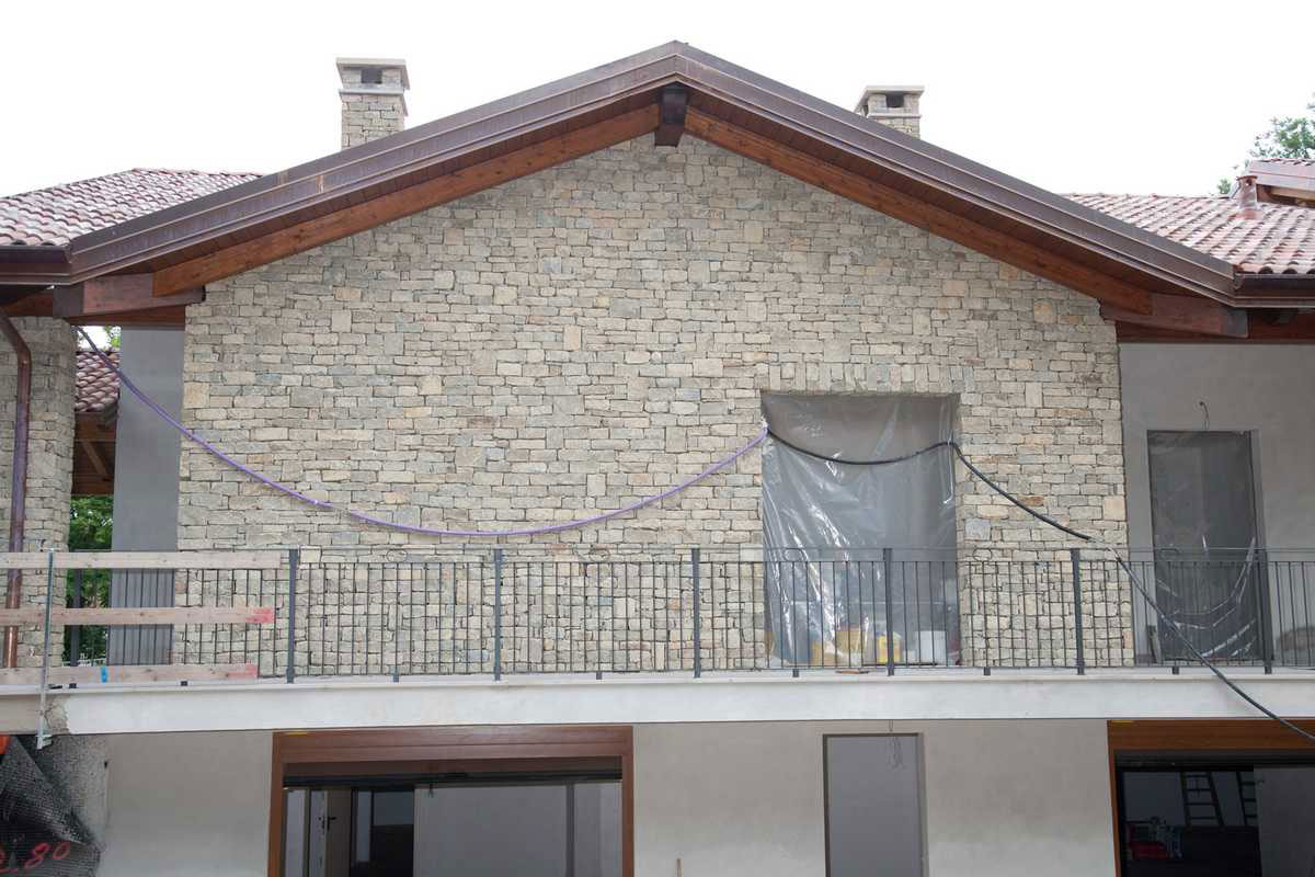 House in Natural Langa’s Stone n°19