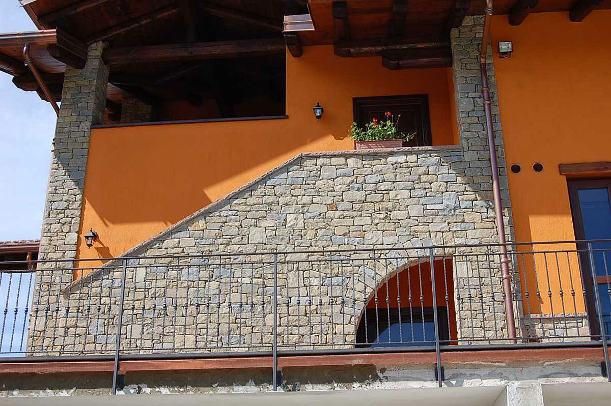 House in Natural Langa’s Stone n°52