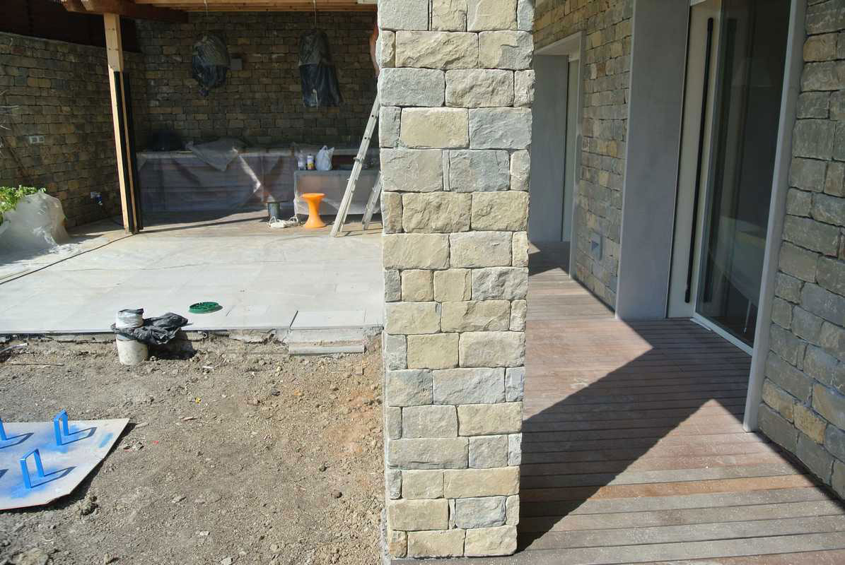 House in Natural Langa’s Stone n°74