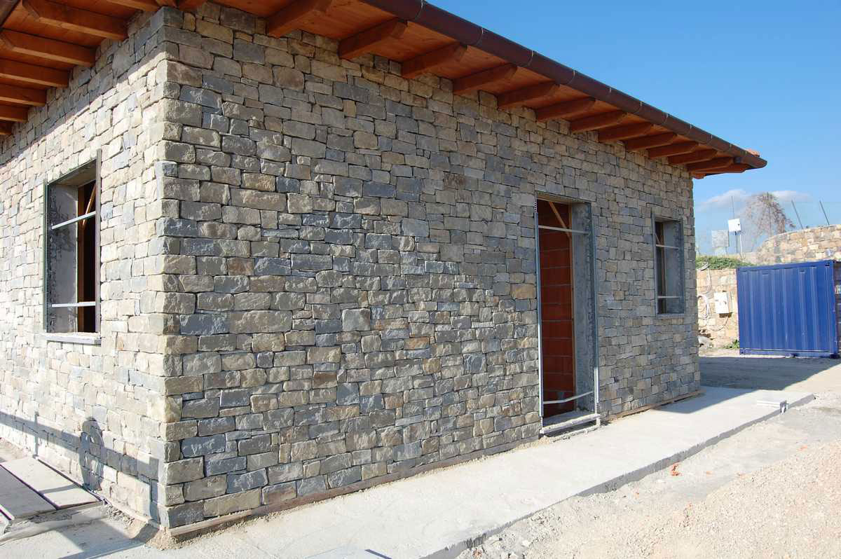 House in Natural Langa’s Stone n°78