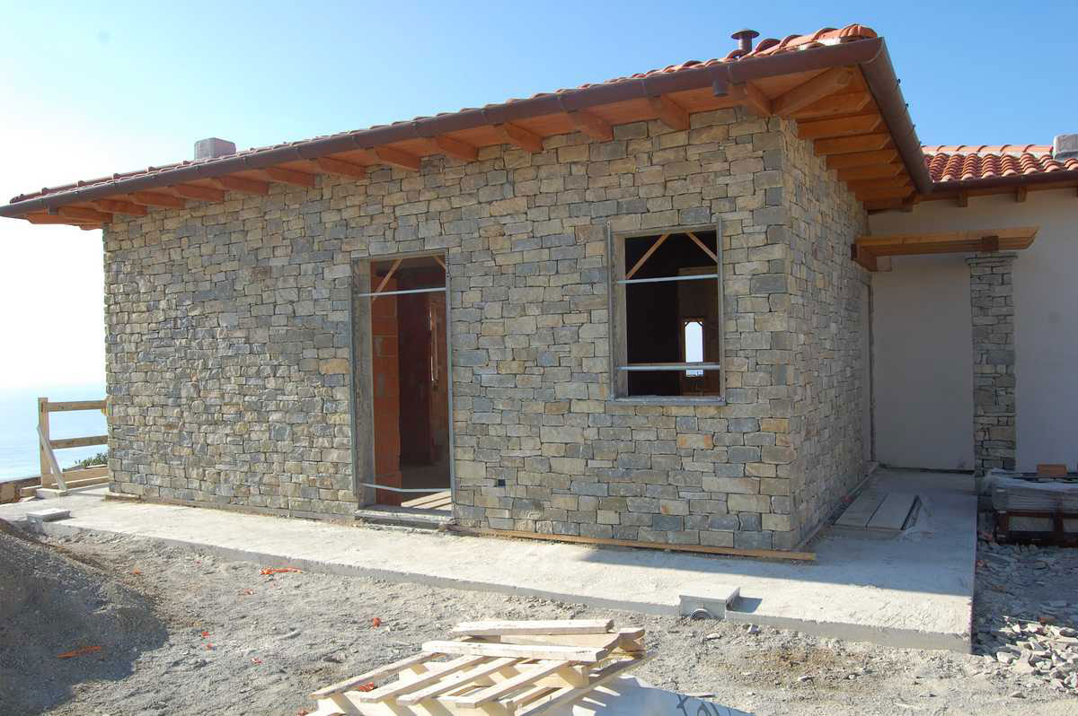 House in Natural Langa’s  Stone n°79