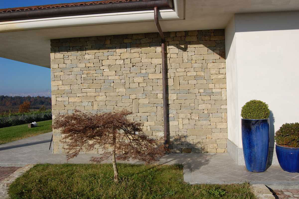 House in Natural Langa’s Stone n°90