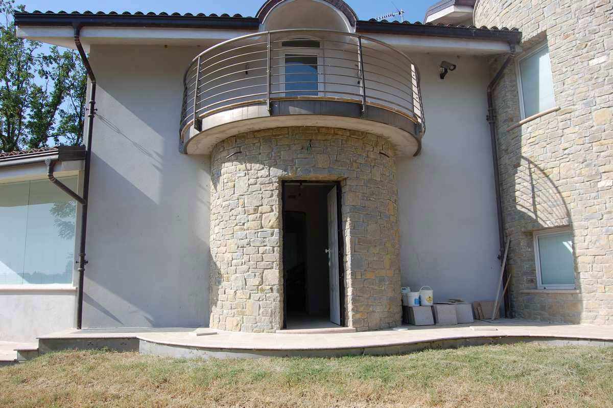 House in Natural Langa’s Stone n°91