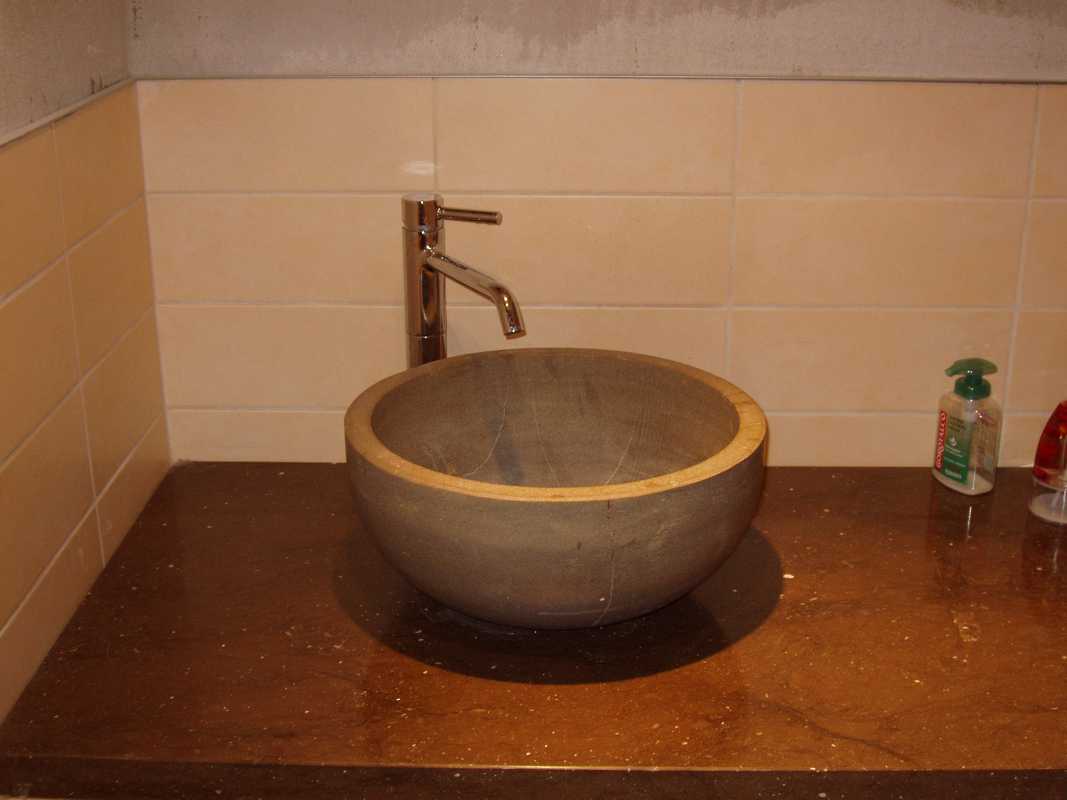 Lavabo pour salle de bain sur mesure en Pierre de Langa Naturelle n°19