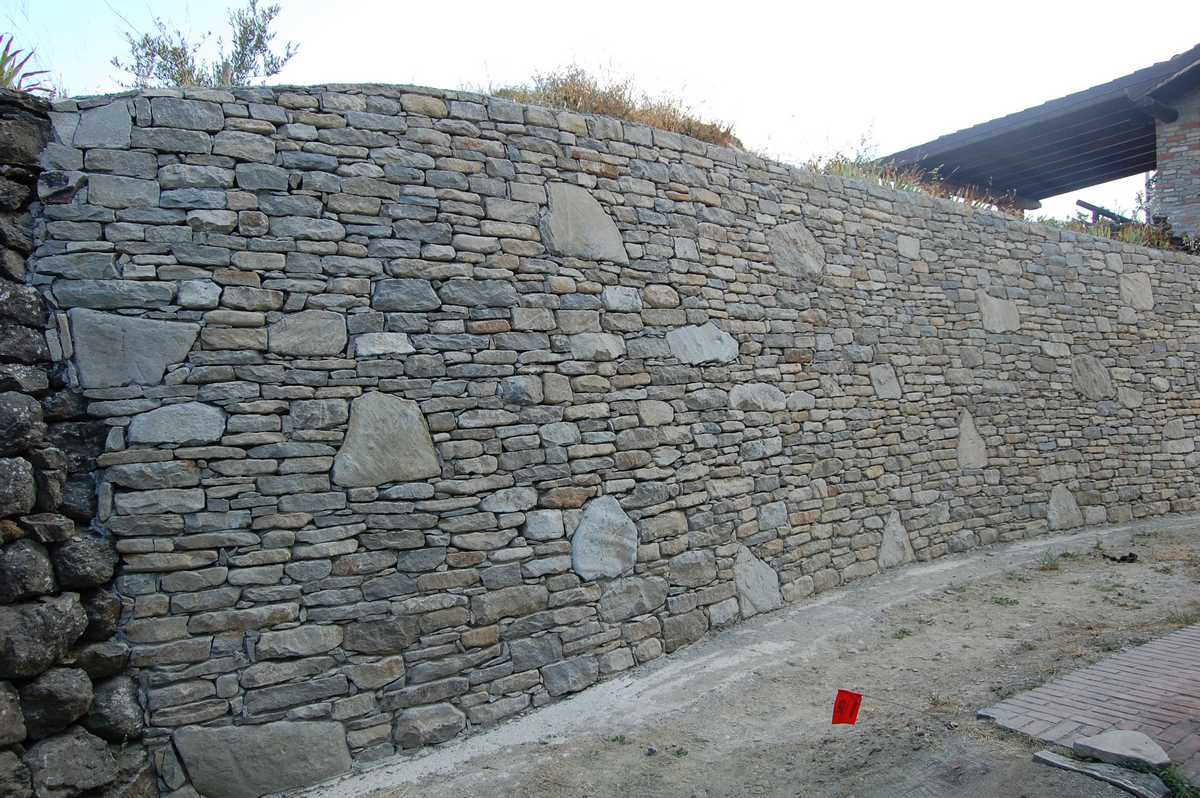 Wall in Natural Langa’s Stone n°65