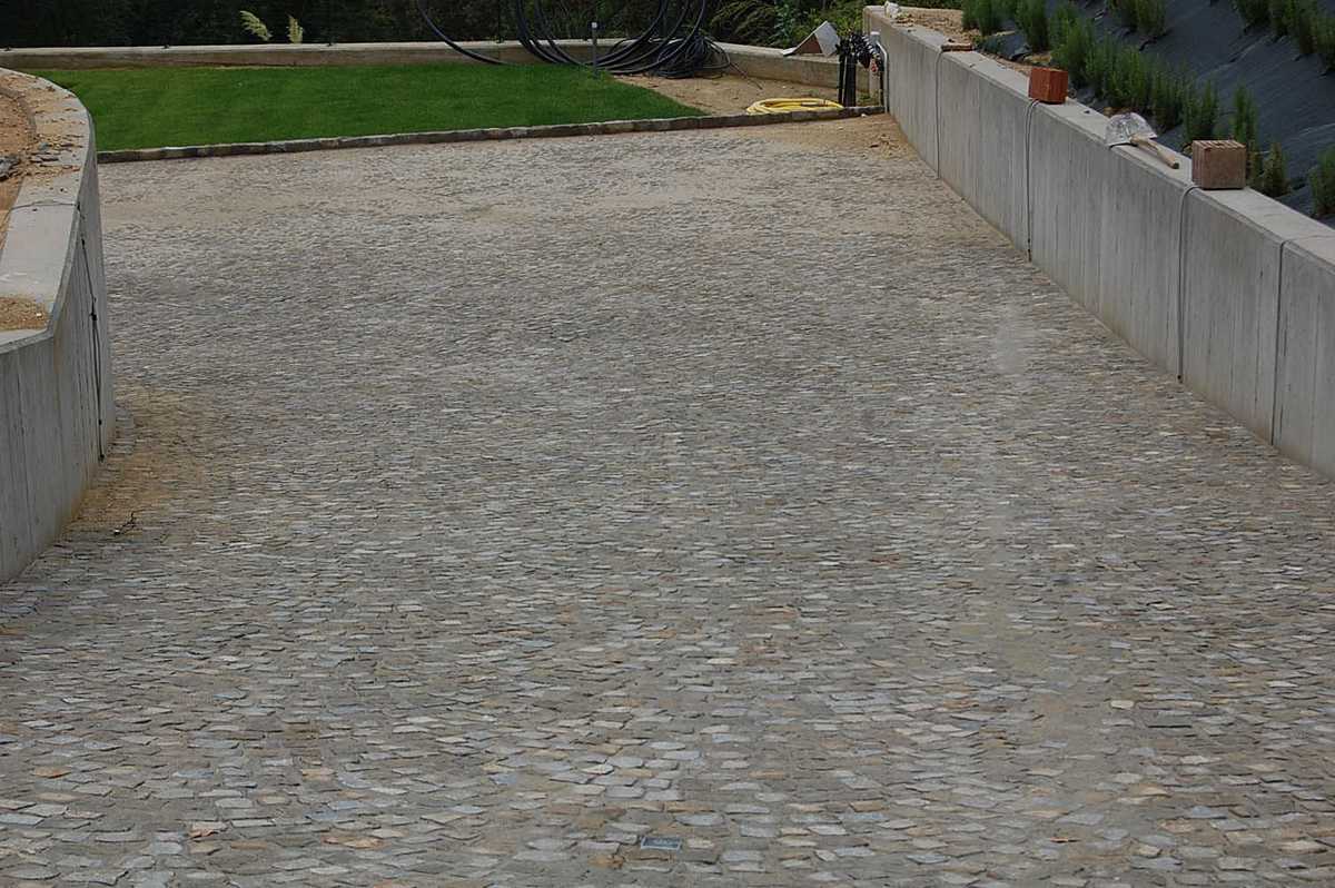 Cobbles paving in Langa’s Natural Stone n°5