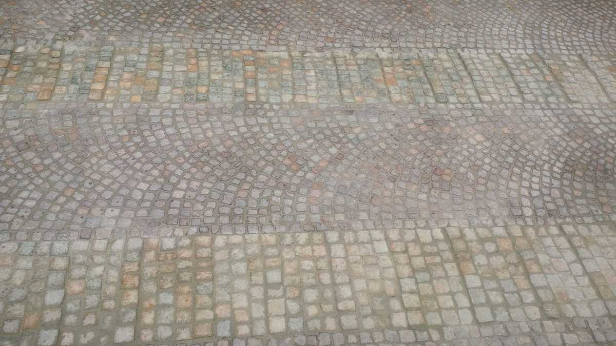 Cobbles paving in Porfido and Luserna’s Natural Stone n°52