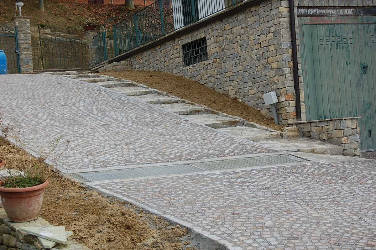 Cobbles paving in Porfido’s Natural Stone n°54