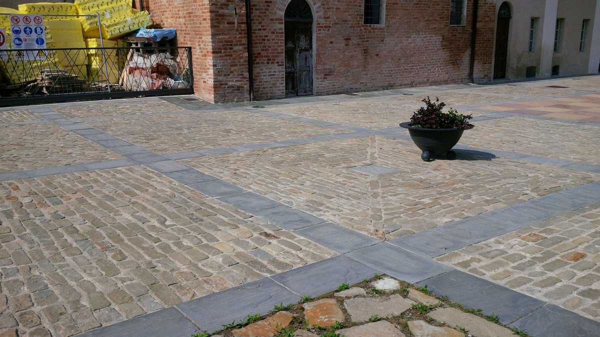 Block pavement named “sternìa” in Natural Langa’s Stone n°10