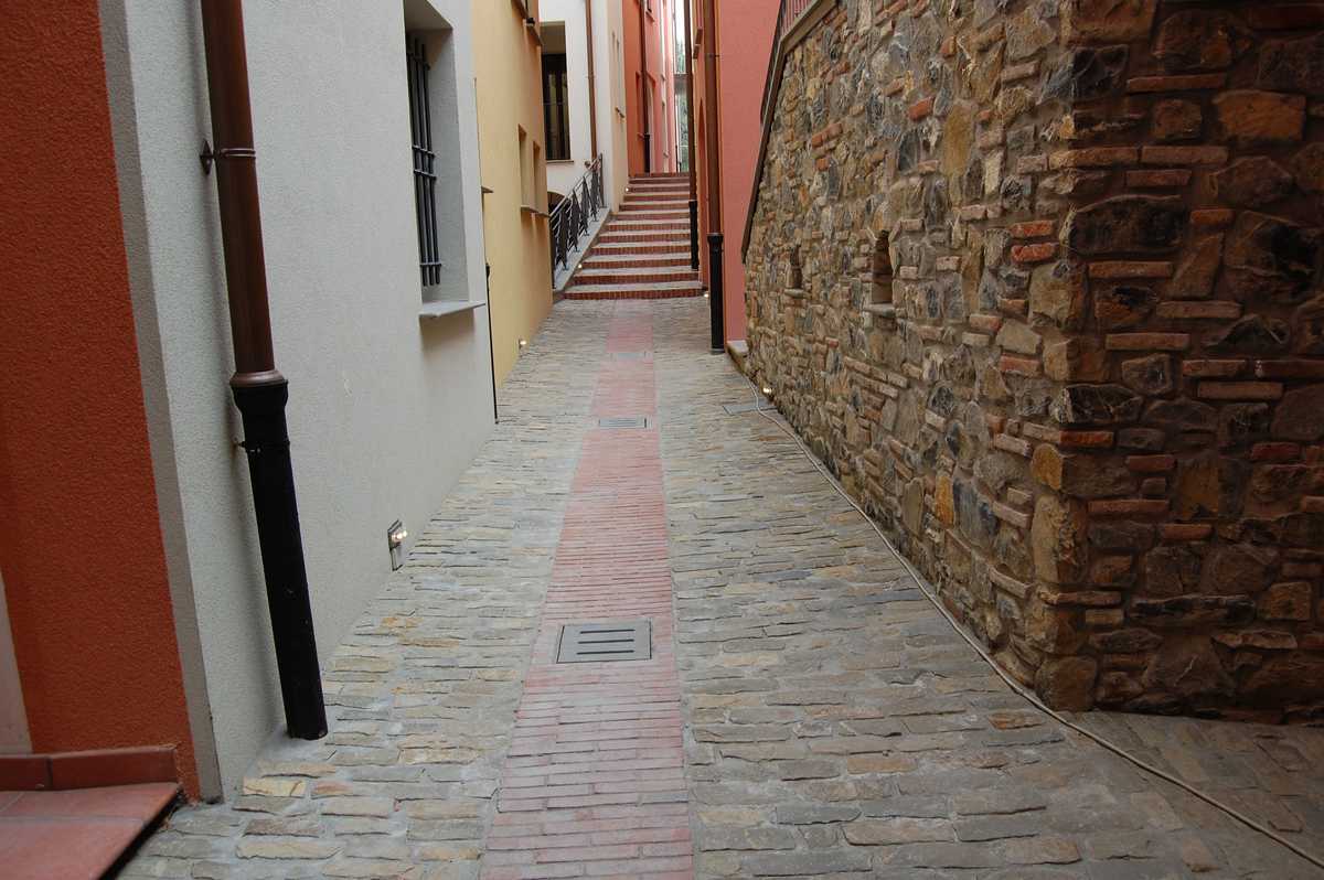 Block pavement named “sternìa” in Natural Langa’s Stone n°27