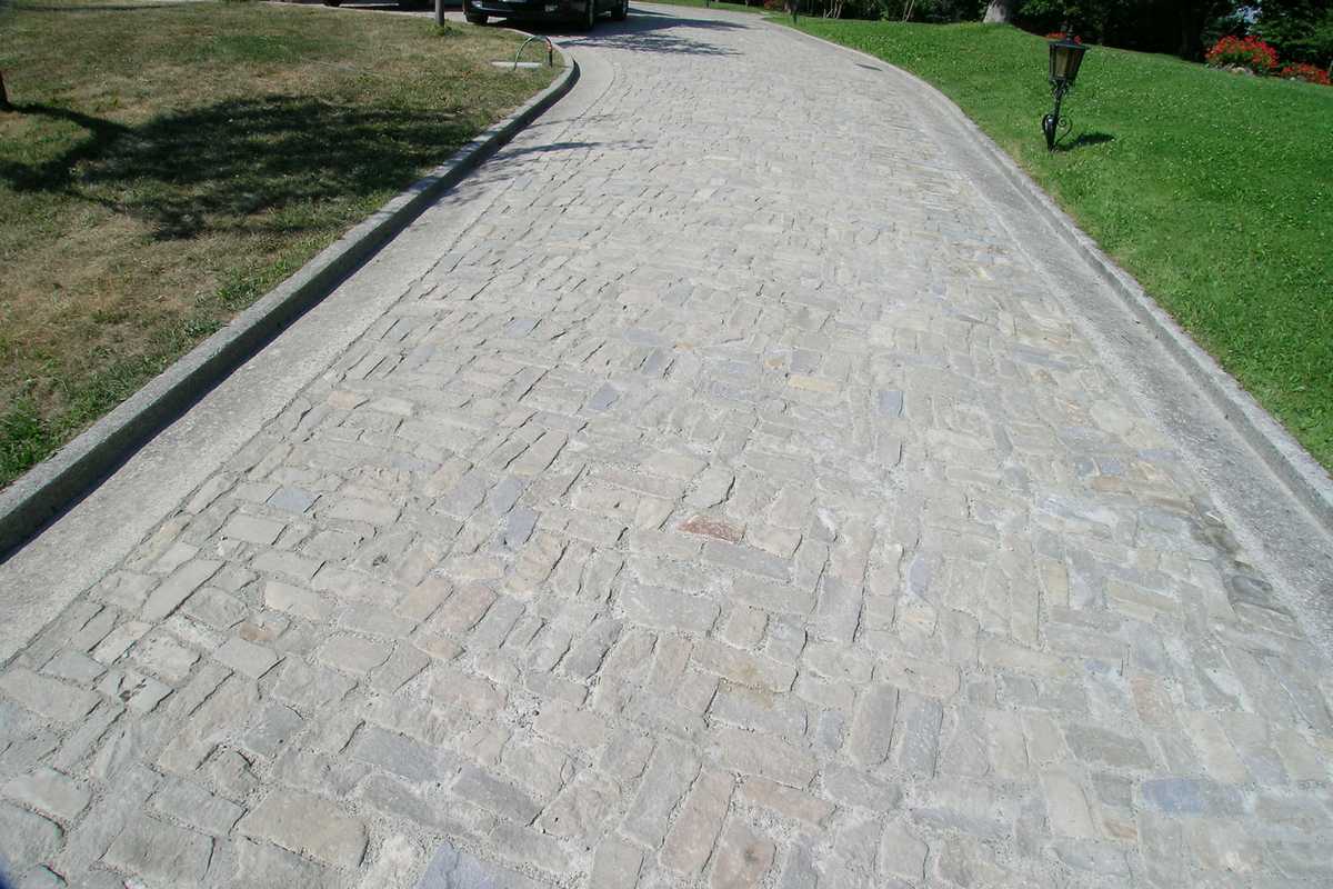 Block pavement named “sternìa” in Natural Langa’s Stone n°41