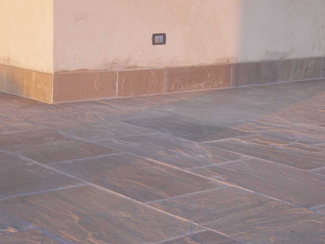 Pavimentazione tipo “Patio” in Pietra Gaia Naturale n°48