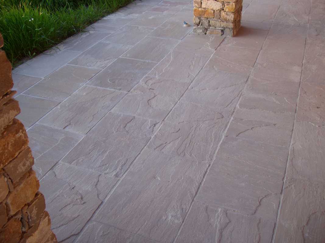 Regular pavement in Natural Gaia’s Stone n°51