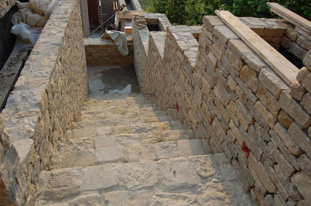 External stairs in Natural Langa’s Stone n°34