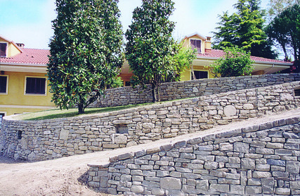 001 Muro in Pietra di Langa