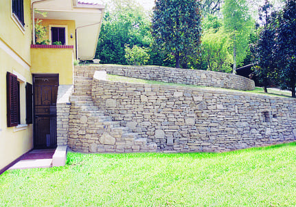 001 Muro in Pietra di Langa 02.jpg