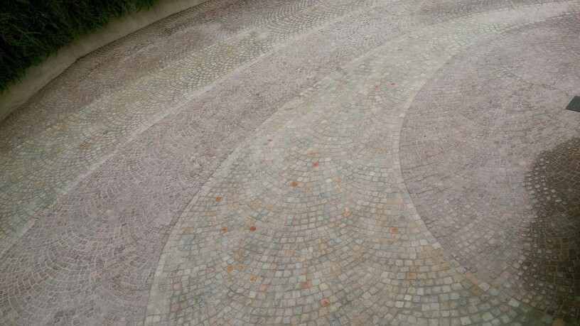 002 Porfido Pavè 02.jpg