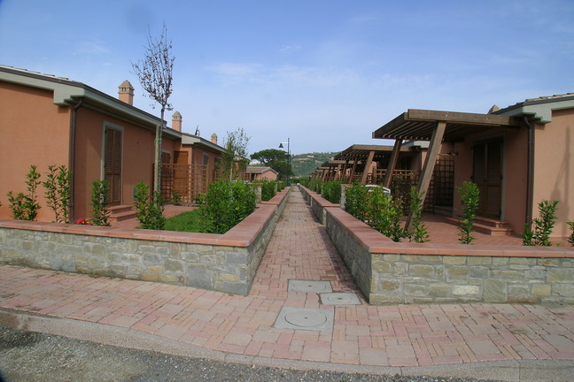 005 Ingresso in Pietra di Langa