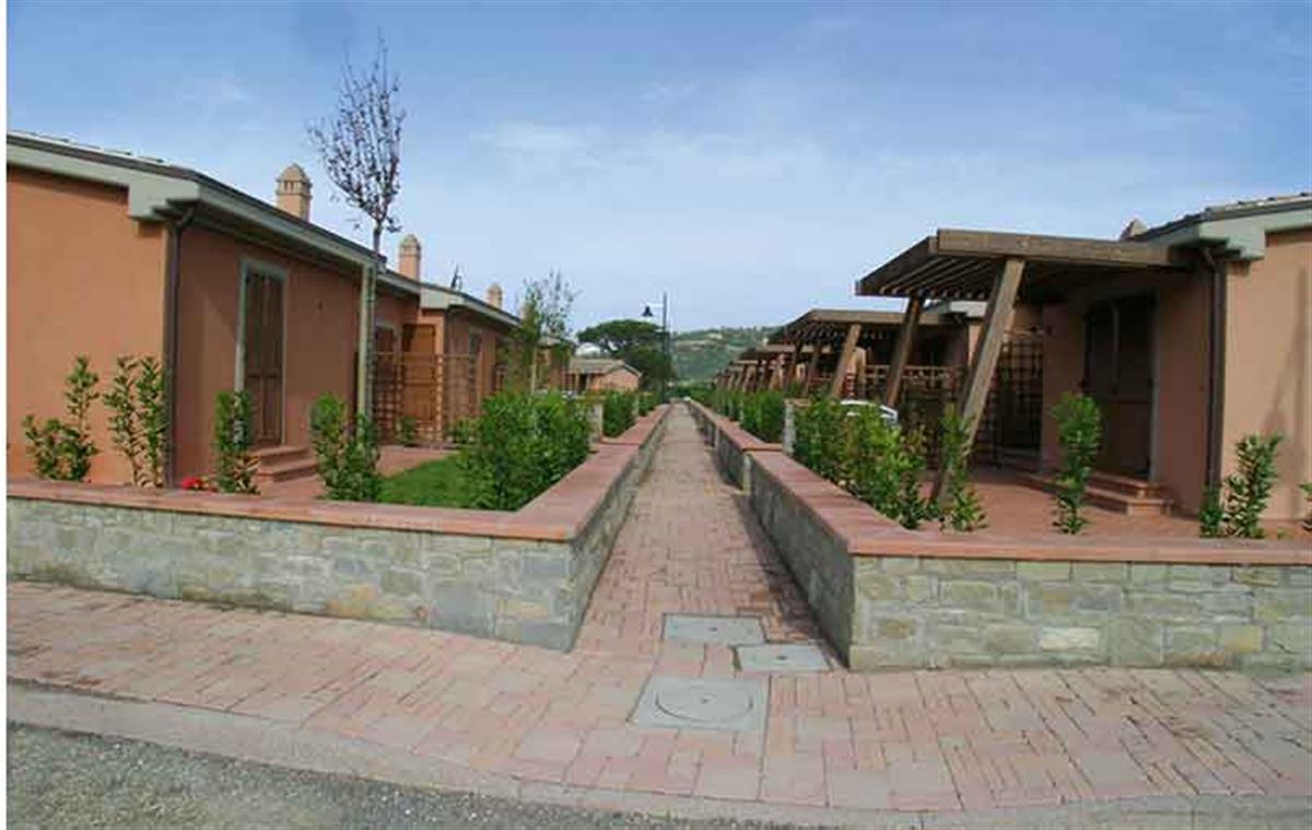 013 Ingresso in Pietra di Langa