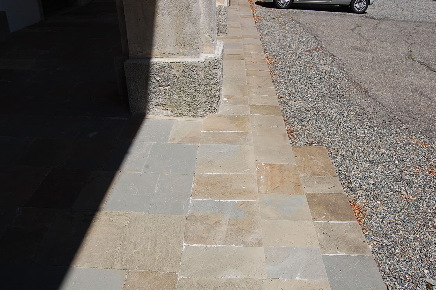 017 Scala Esterne in Pietra Naturale 02.JPG