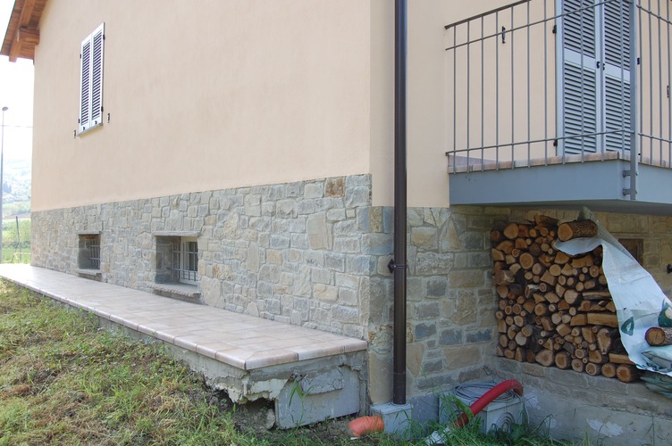 022 Casa in Pietra di Langa 07.jpg