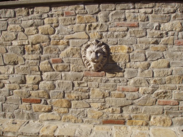 023 Muro in Pietra di Langa 03.jpg