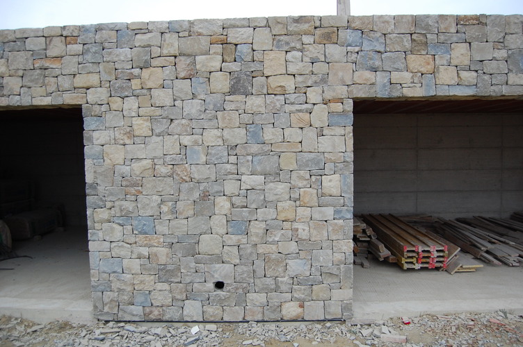 033 Casa in Pietra di Langa 05.jpg